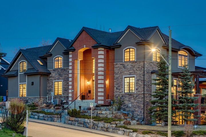 1320 17A Street NW  Calgary AB T2N 2E9 photo