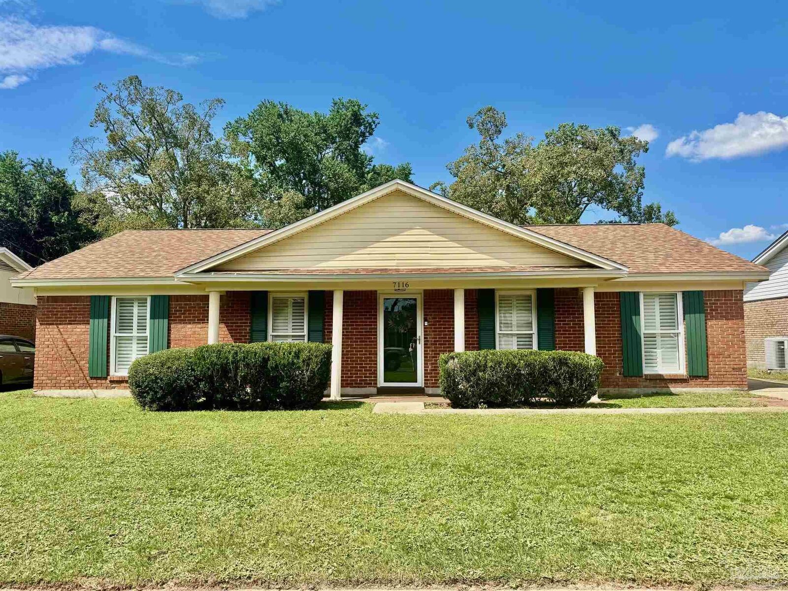 Property Photo:  7116 Santa Barbara St  FL 32526 