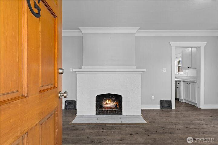 Property Photo:  6819 S Park Ave  WA 98408 