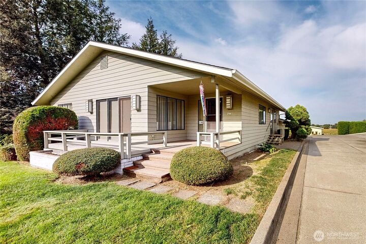 2441  Country Club Road  Walla Walla WA 99362 photo