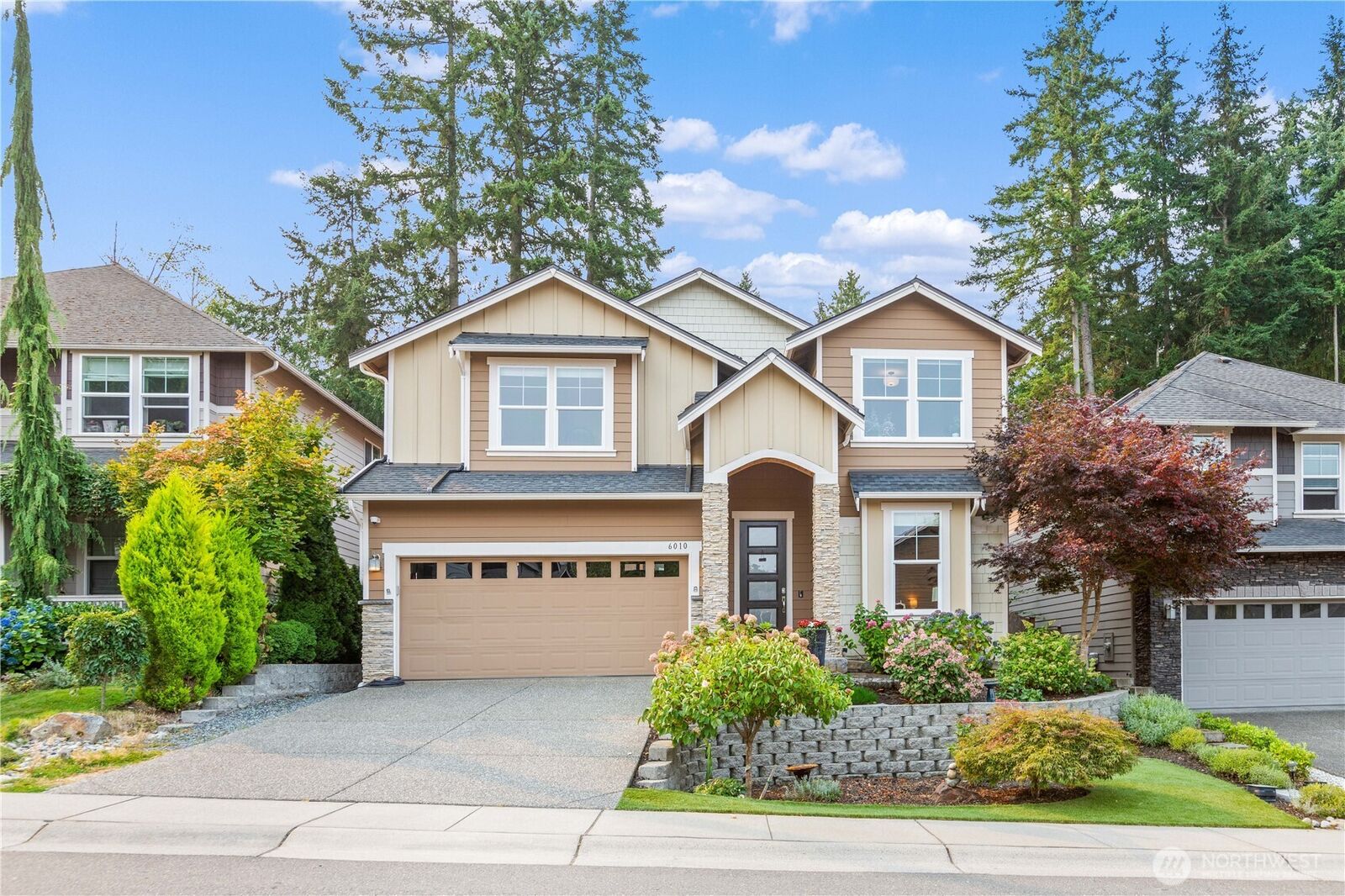 Property Photo:  6010  155th Street SW  WA 98026 