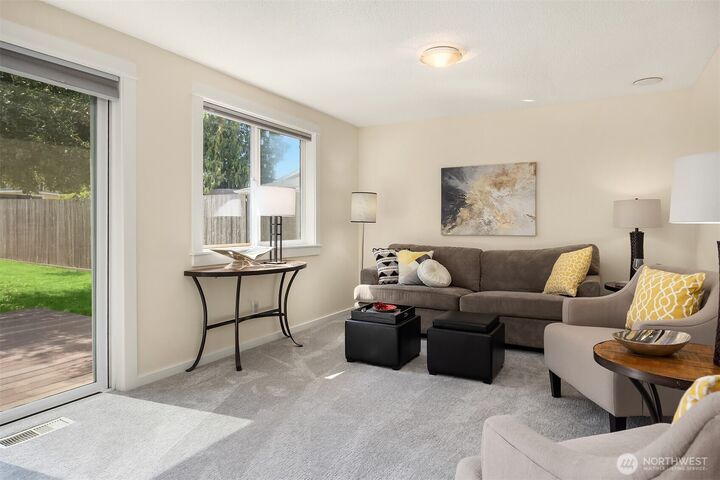 Property Photo: 11443 SE 87th Street WA 98056