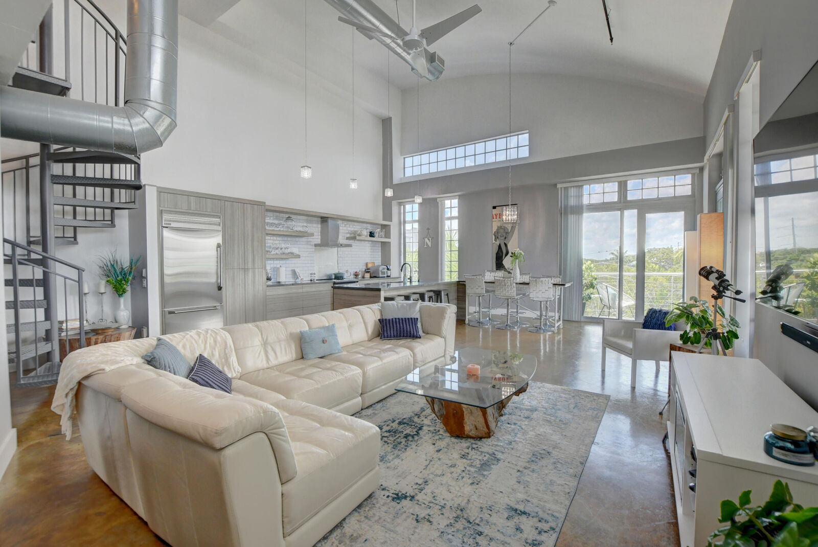 Property Photo:  185 NE 4th Avenue 301  FL 33483 