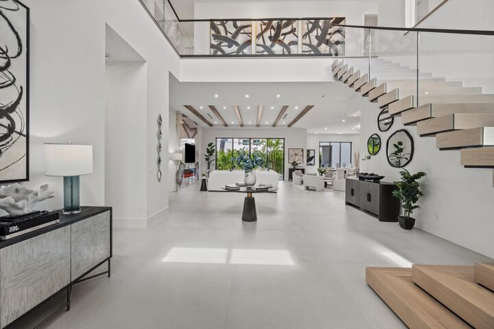 335 NE 5th Street  Boca Raton FL 33432 photo