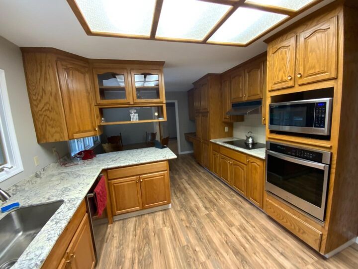 Property Photo: 300 Winona Way CA 95003
