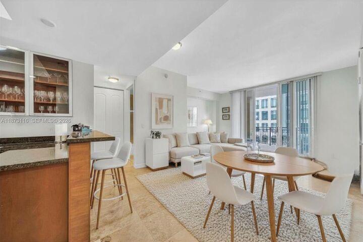 Property Photo: 1607 Ponce De Leon Blvd 10C FL 33134