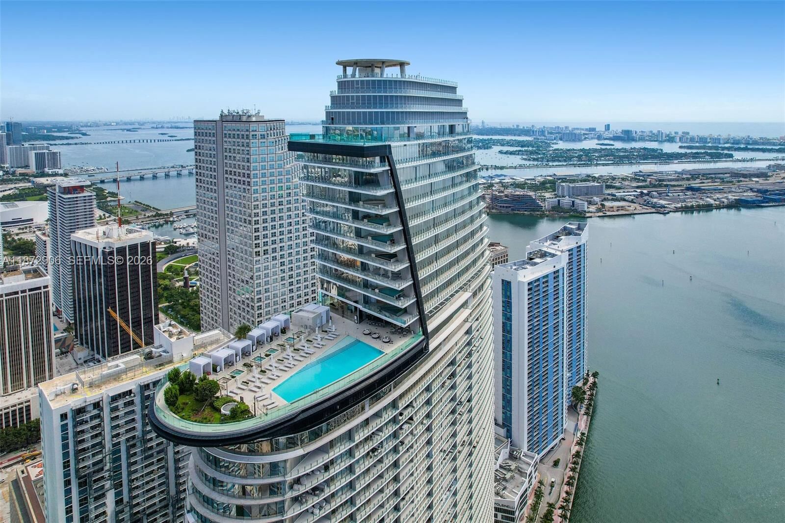 Property Photo:  300 Biscayne Blvd Way Ph6001  FL 33131 