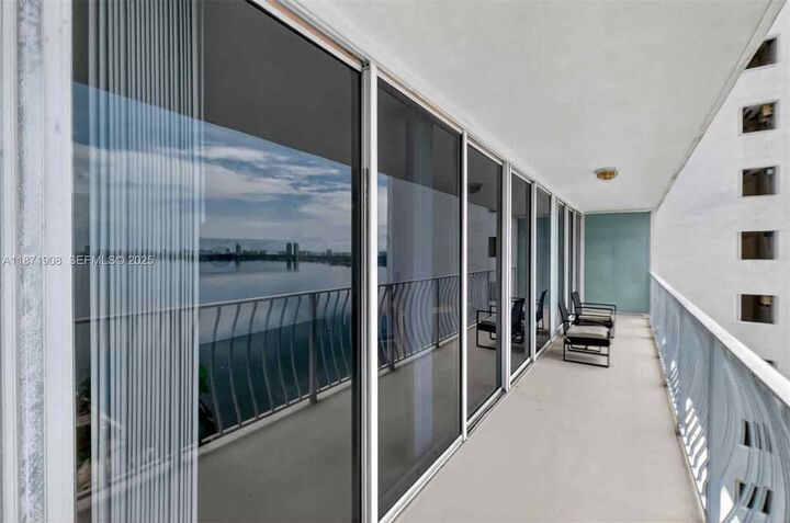 Property Photo: 7601 E Treasure Dr 2222 FL 33141