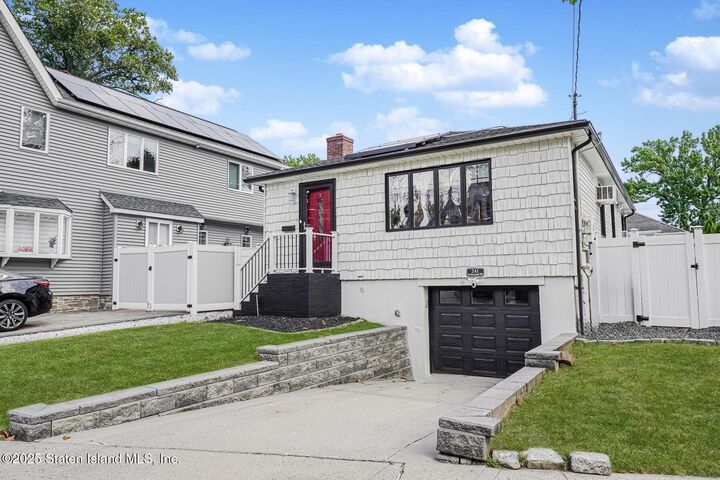 Property Photo: 241 Lindenwood Road NY 10308