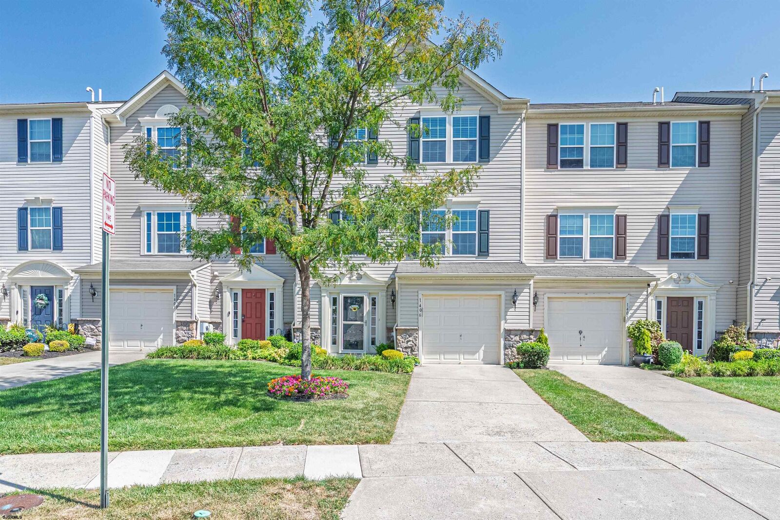 Property Photo: 1406 Exposition Dr NJ 08094