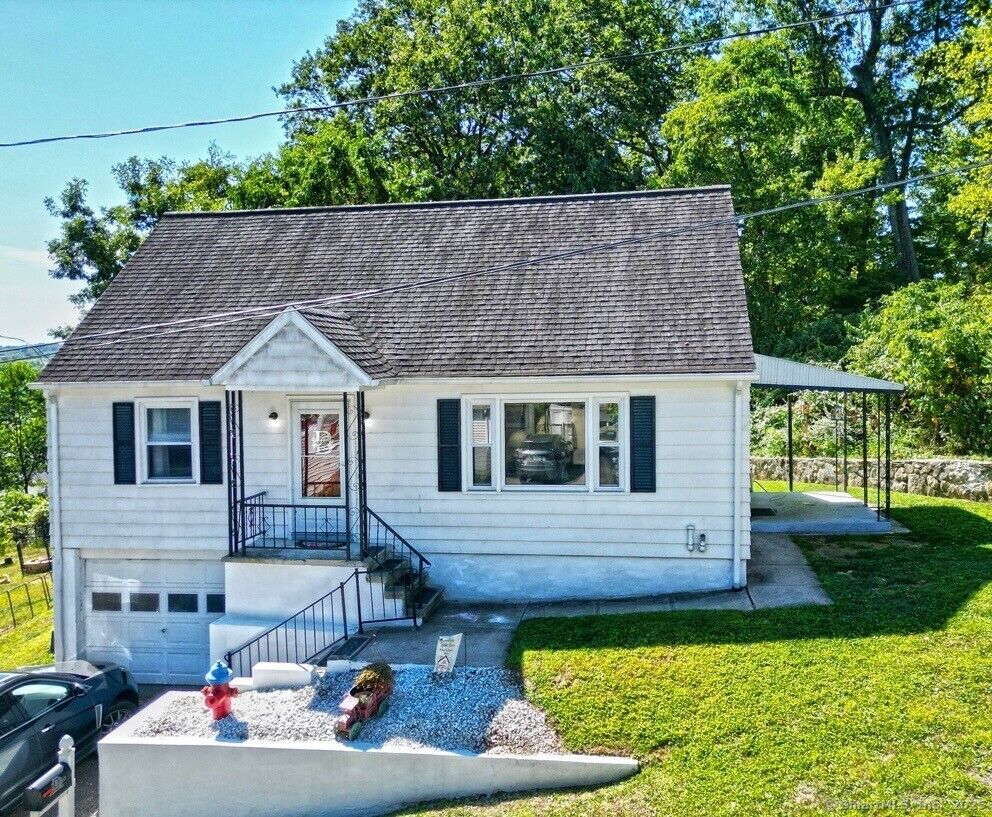 Property Photo:  29 George Street  CT 06483 