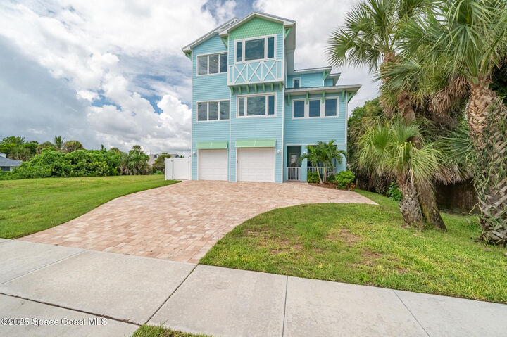 Property Photo: 226 S Atlantic Avenue E FL 32931