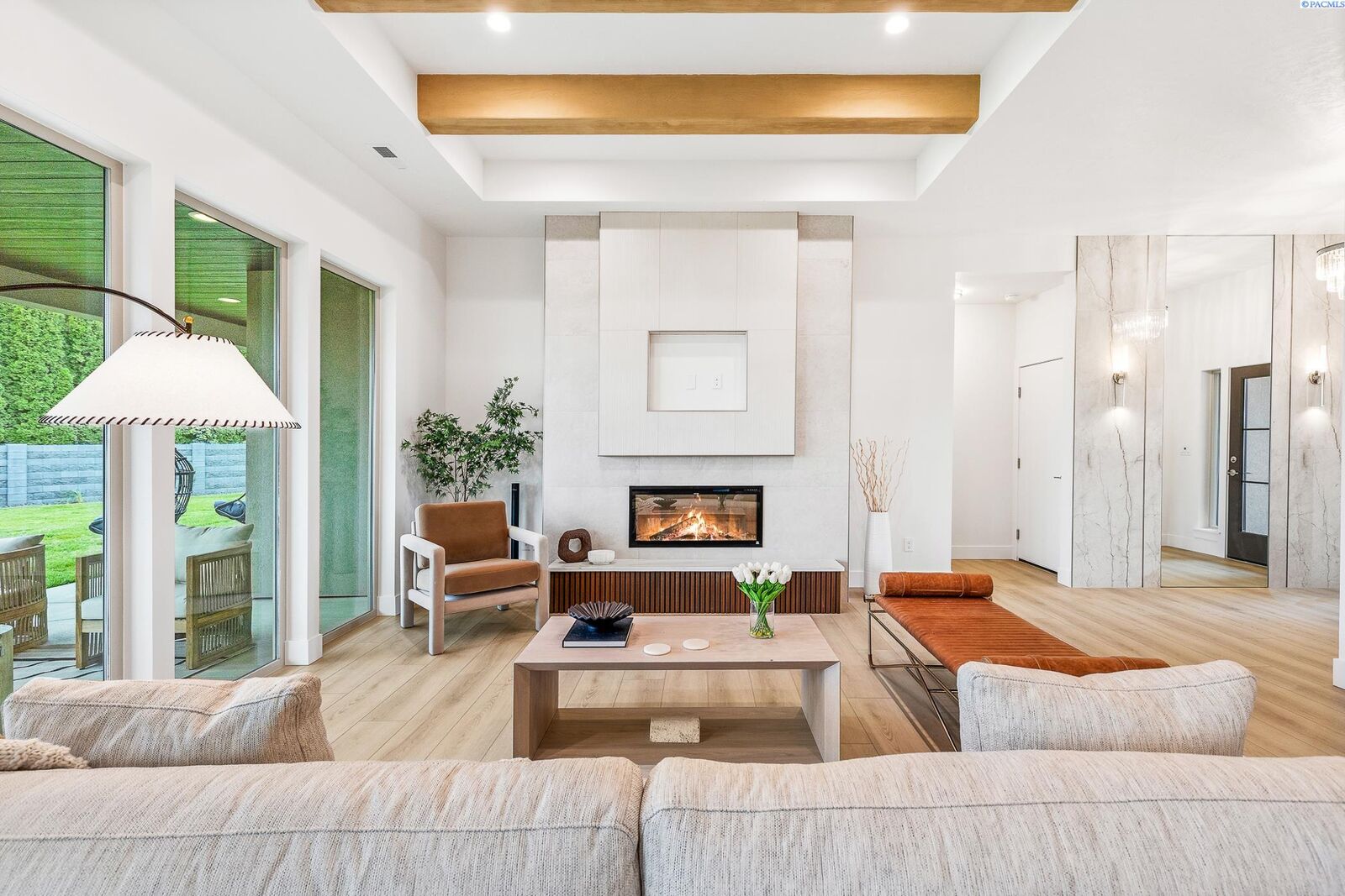 Property Photo: 10004 Redbud Dr WA 99301
