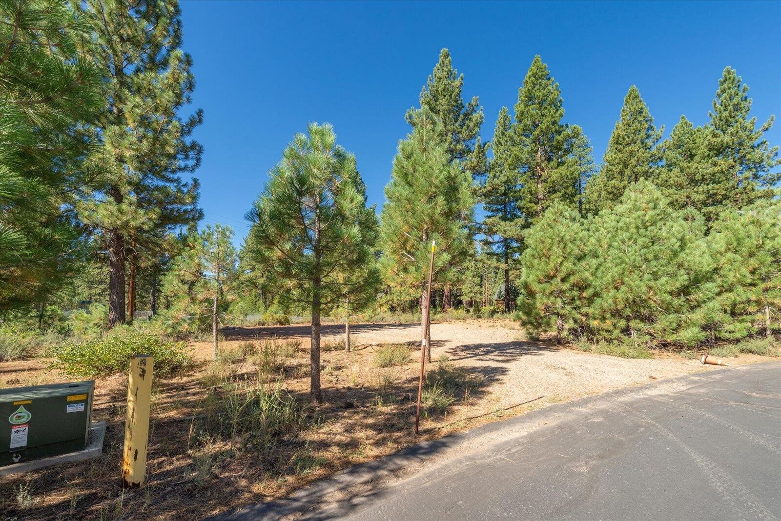 Property Photo: 11308 Wolverine Circle CA 96161