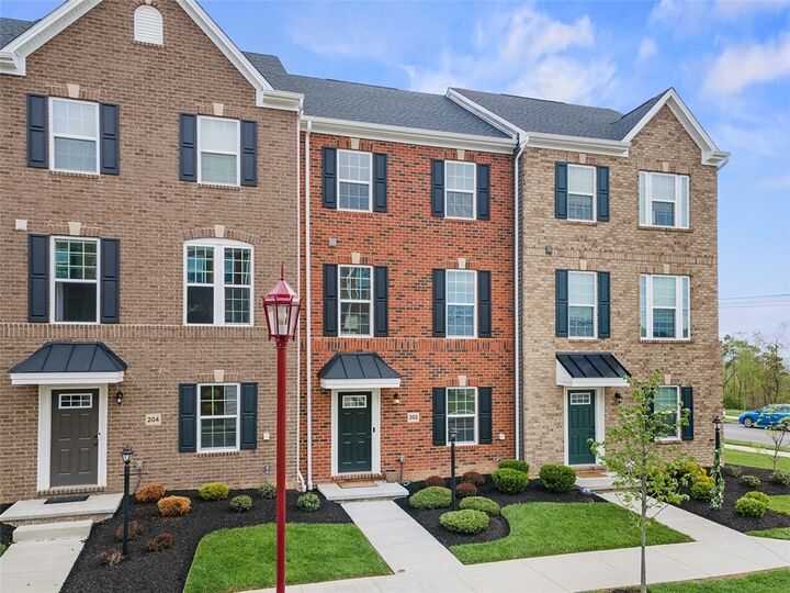 Property Photo:  202 Amon St  PA 16066 
