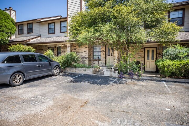 Property Photo: 7800 Northcrest Boulevard 203 TX 78752