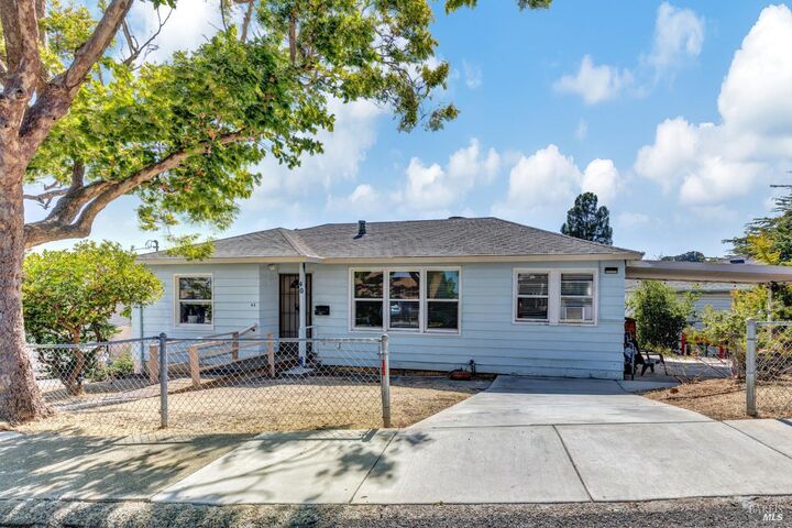 Property Photo:  40 La Cruz Avenue  CA 94510 