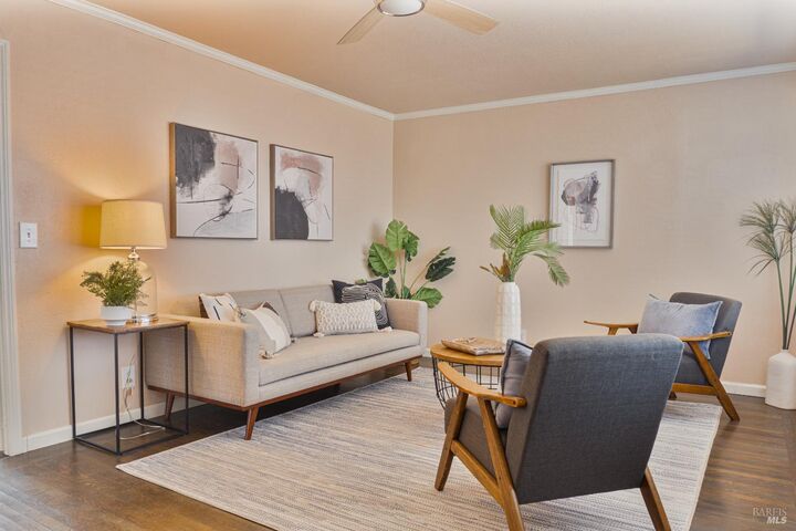 Property Photo:  40 La Cruz Avenue  CA 94510 