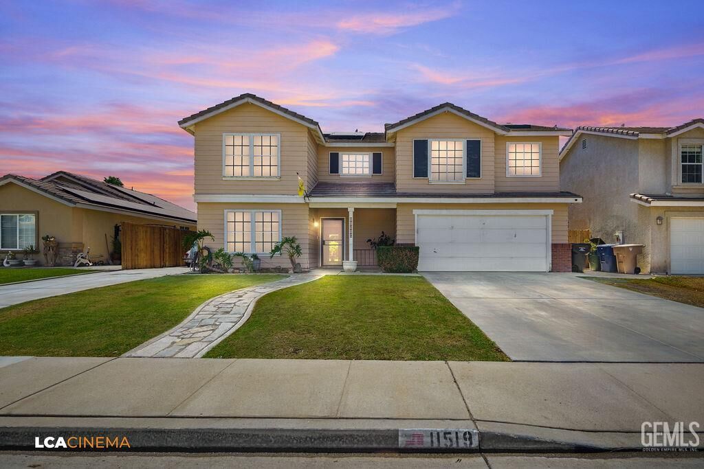 Property Photo:  11519 Show Ring Lane  CA 93312 