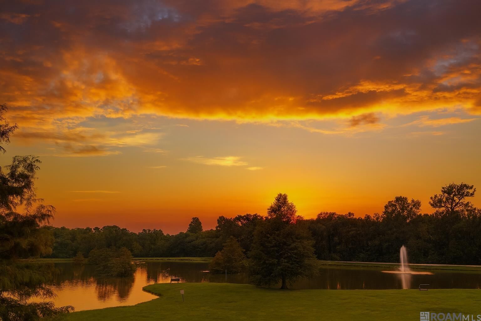 Property Photo:  998 Stanford Ave #206  LA 70808 