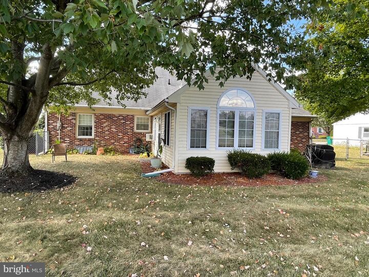 Property Photo:  998 Highland Avenue  PA 17325 