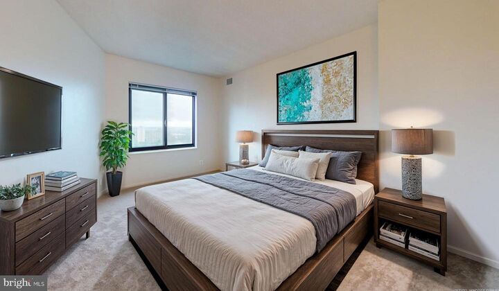Property Photo:  307 Yoakum Parkway 1215  VA 22304 