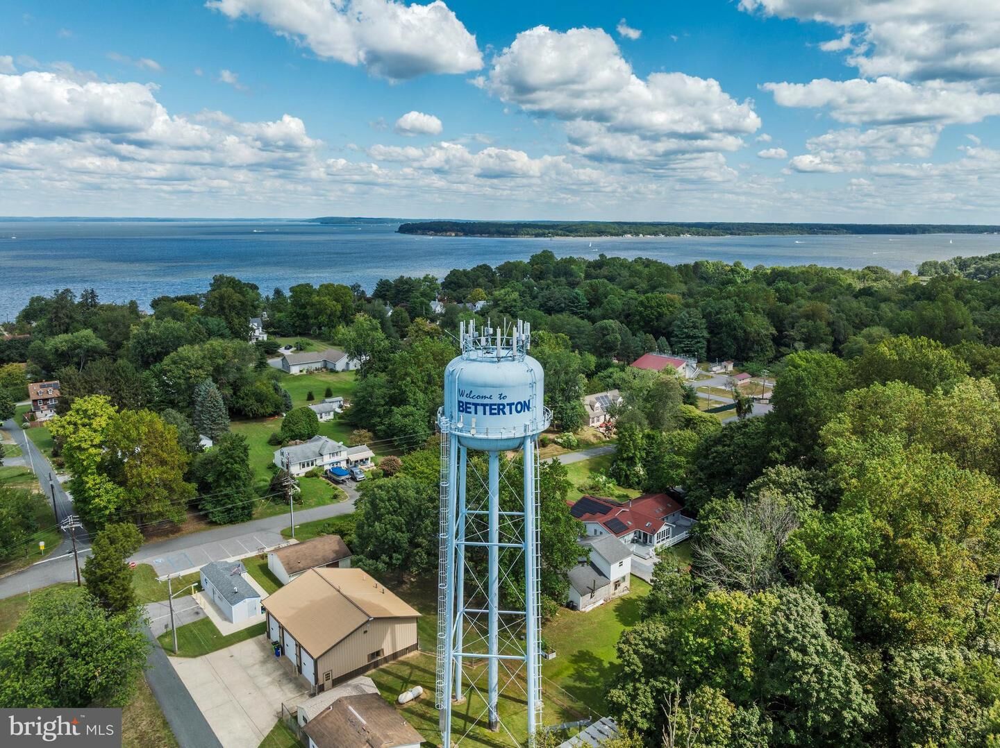 Property Photo: First Avenue MD 21610