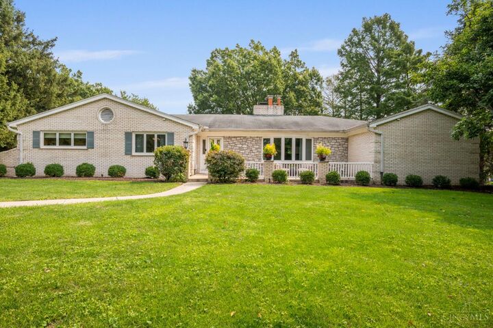 Property Photo:  5536 Palisades Drive  OH 45238 
