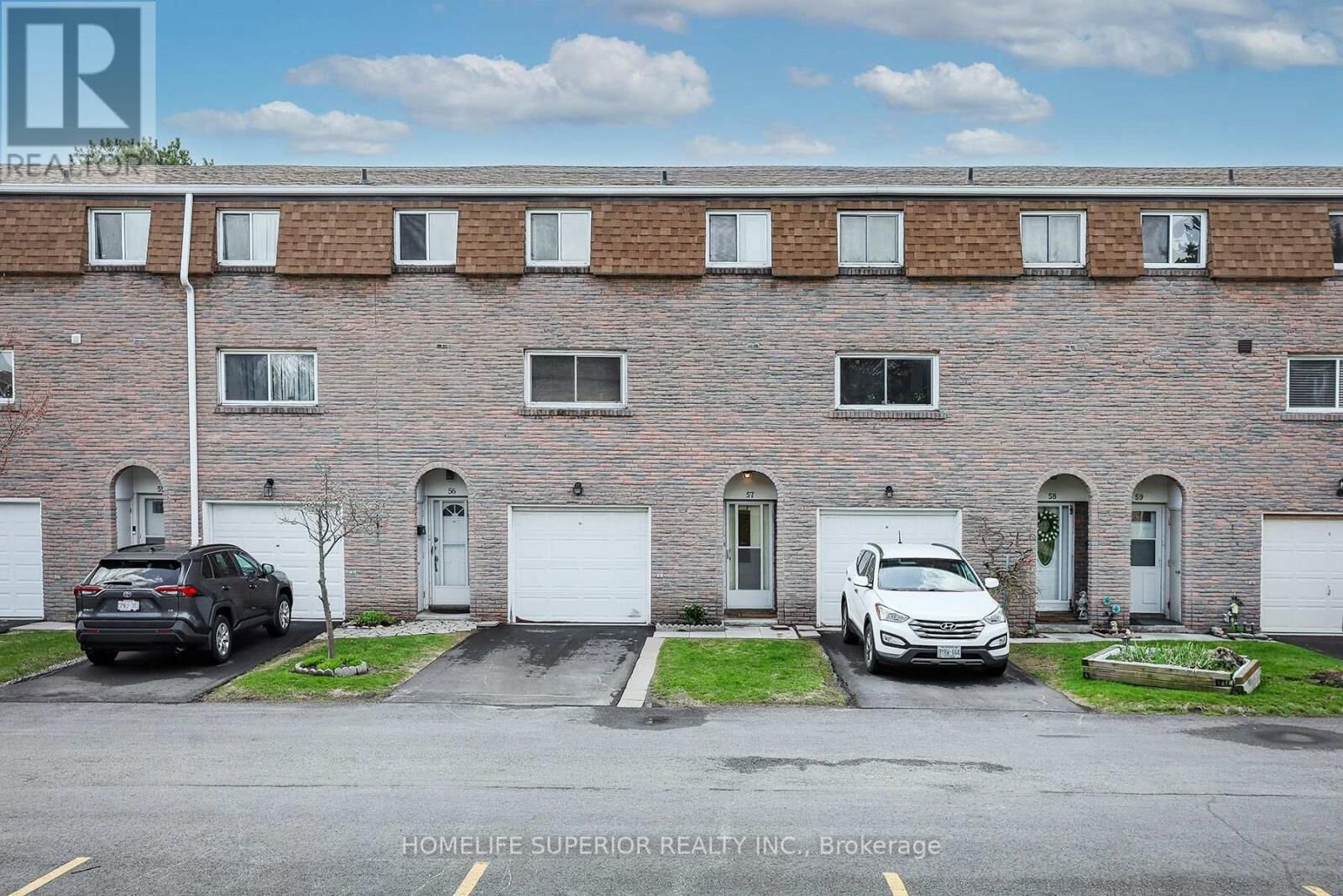 Property Photo:  121 Centennial Road 57  ON M1C 1Z7 