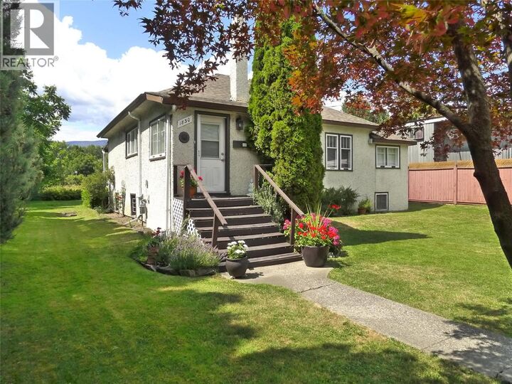 Property Photo:  1830 Riverside Avenue  BC V1Y 1A7 