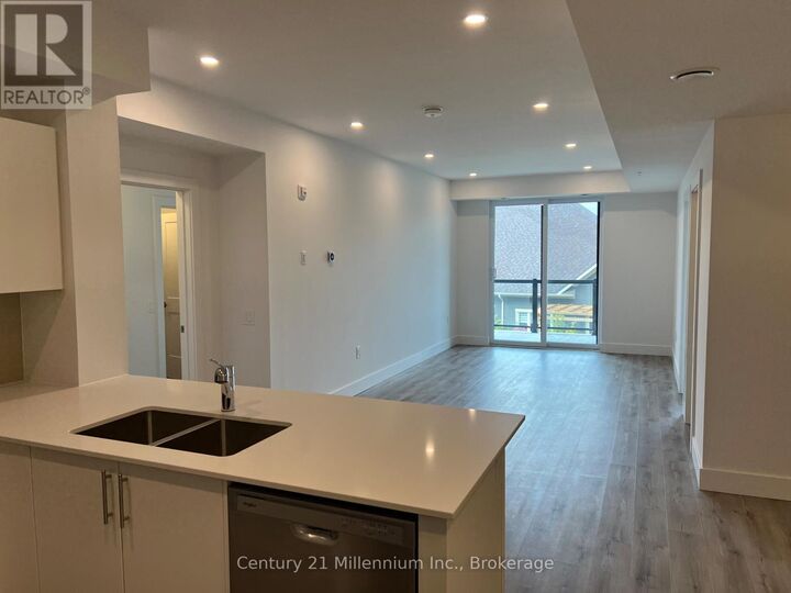 Property Photo:  4 Kimberly Lane 217  ON L9Y 5T6 