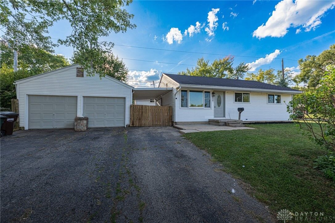 Property Photo:  3525 Valleywood Drive  OH 45429 