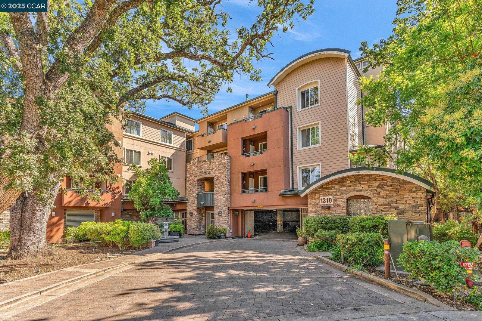 Property Photo:  1310 Creekside Dr 303  CA 94596 