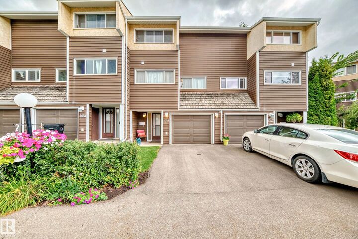 Property Photo: 1049 Millbourne Road NW AB T6K 2K2