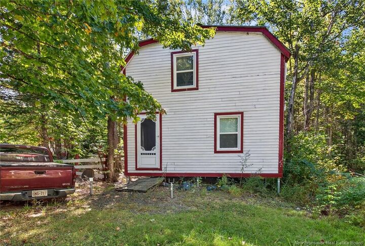 Property Photo: 255 Niagara Road NB E1J 1J2