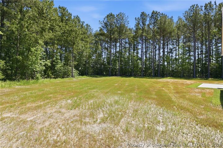 Property Photo:  509 Autumn Leaf Court  NC 28358 