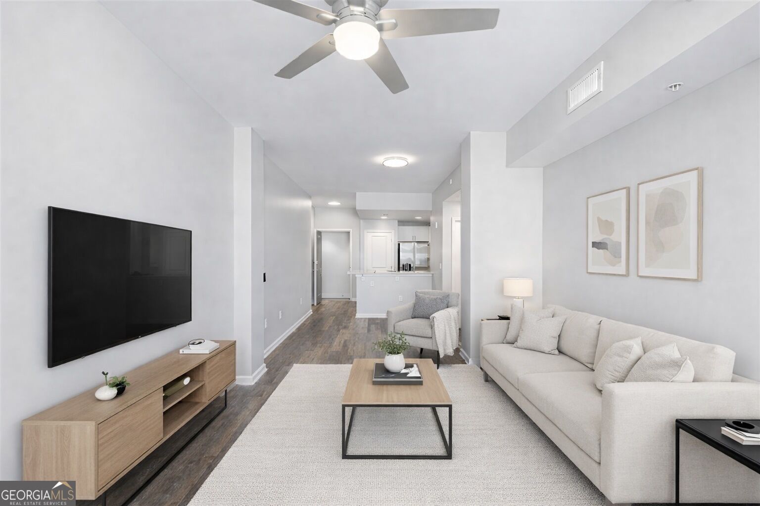 Property Photo: 3040 Peachtree Road NW 613 GA 30305