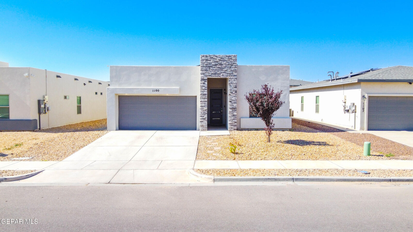 Property Photo: 1100 Nickel Hill Avenue NM 88008