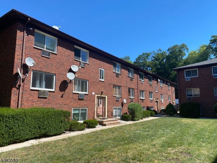 Property Photo:  372 Valley St C3e  NJ 07079 