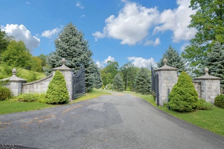 Property Photo: 6 Mountain Terrace NJ 07825