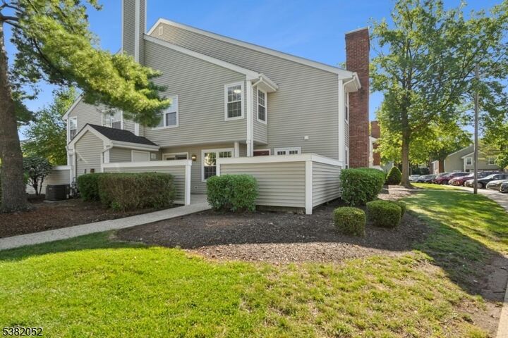 151 Country Club-5  Union Twp. NJ 07083 photo