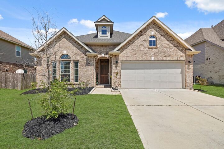 Property Photo:  6010 Kolle Drive  TX 77471 