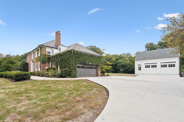 Property Photo:  3511 Saint Johns Road  IA 50312 