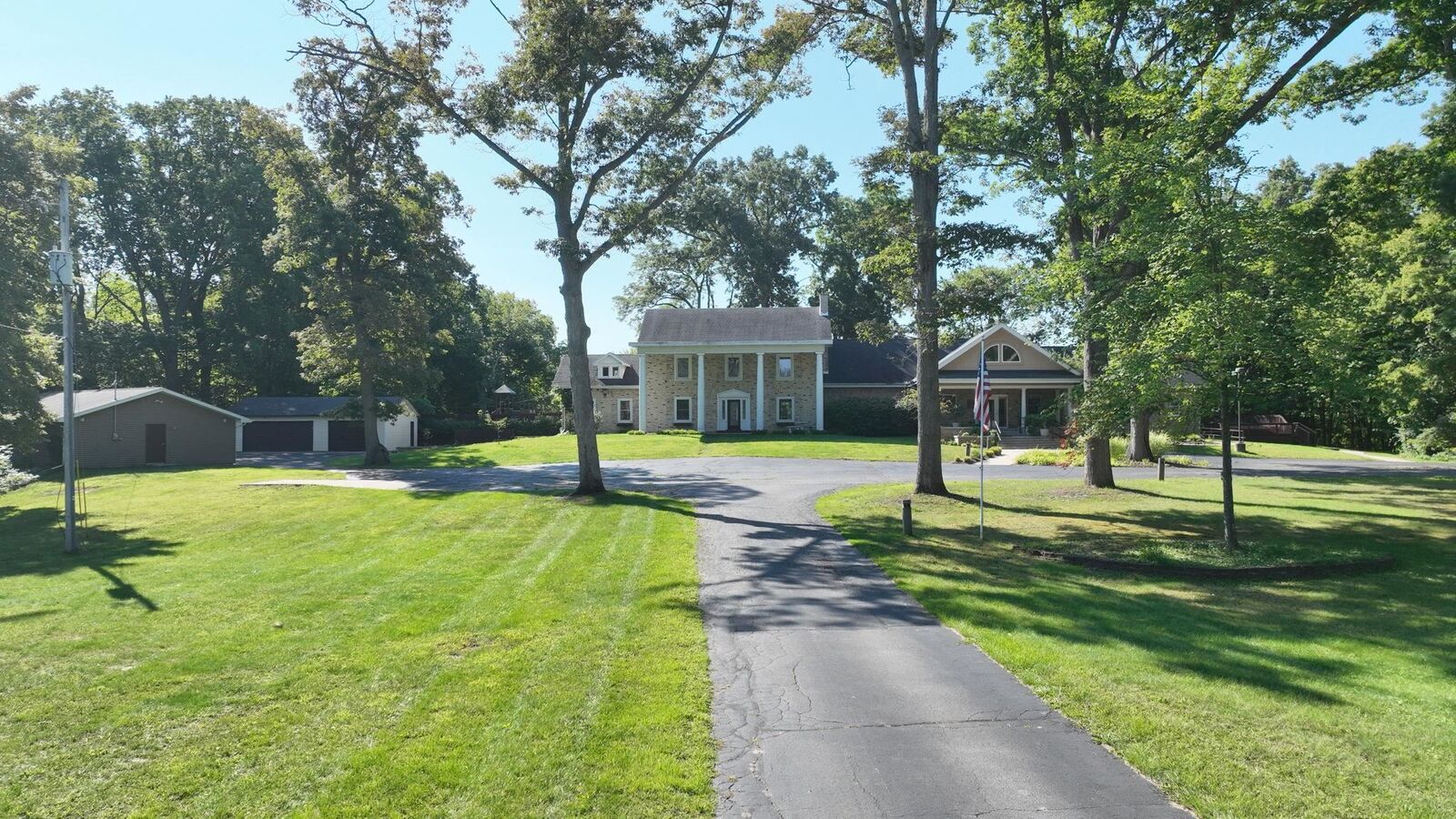 Property Photo:  3115 Isabella  MI 48640 