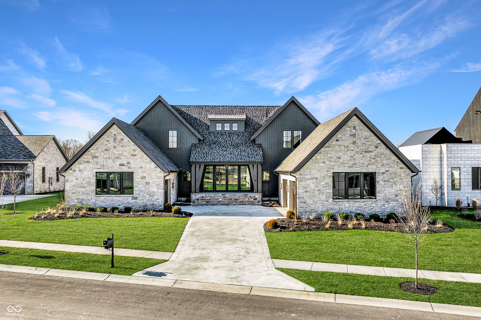 Property Photo: 1445 Chatham Rdg Court IN 46074