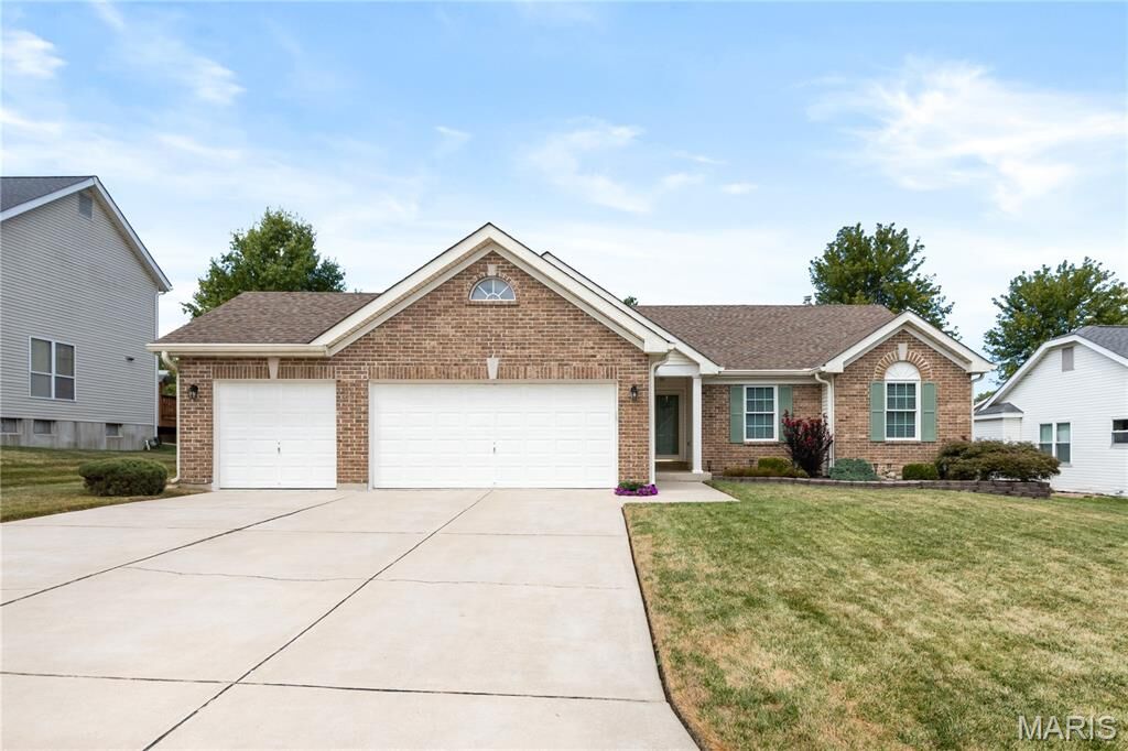 Property Photo: 1361 Briar Creek Drive MO 63304