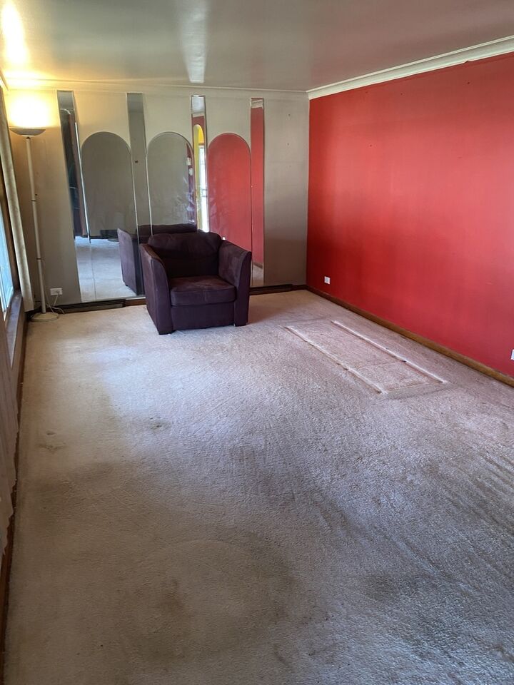 Property Photo:  2321 W 81st Place  IL 60620 