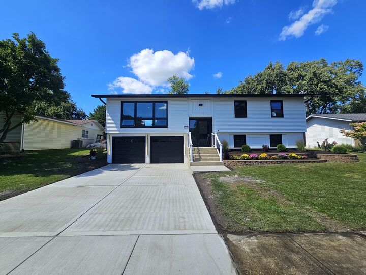 6230 Boca Rio Drive  Oak Forest IL 60452 photo