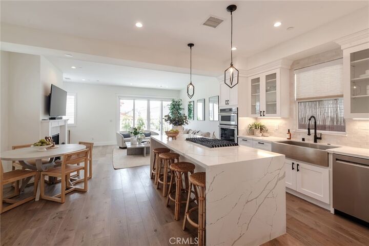 Property Photo: 1730 Havemeyer Lane CA 90278
