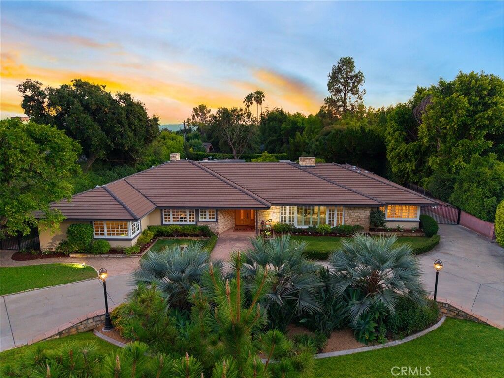 Property Photo: 840 W Orange Grove Avenue CA 91006
